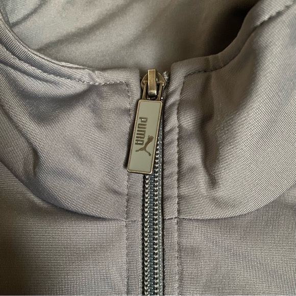 Puma track jacket size medium, gray & white zip-up, pockets & stand-up collar - Picture 7 of 11